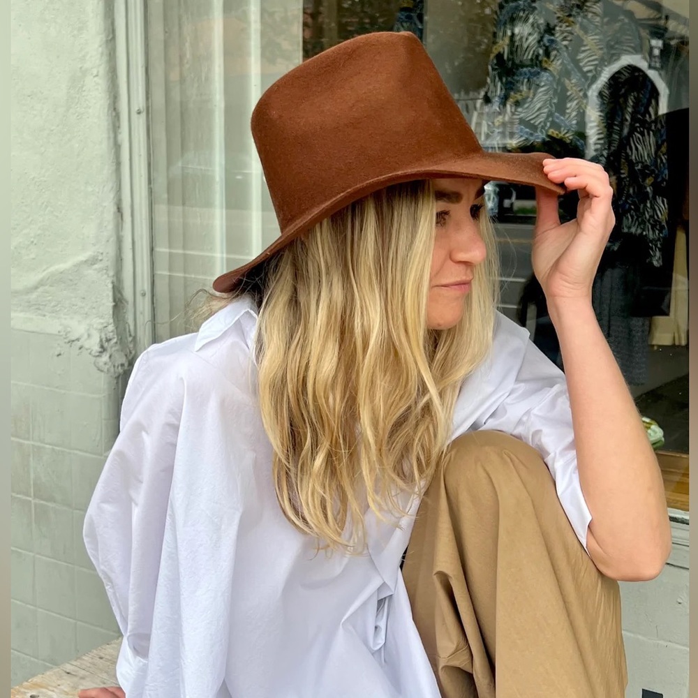 Janessa Leone Kit wool hat sz m